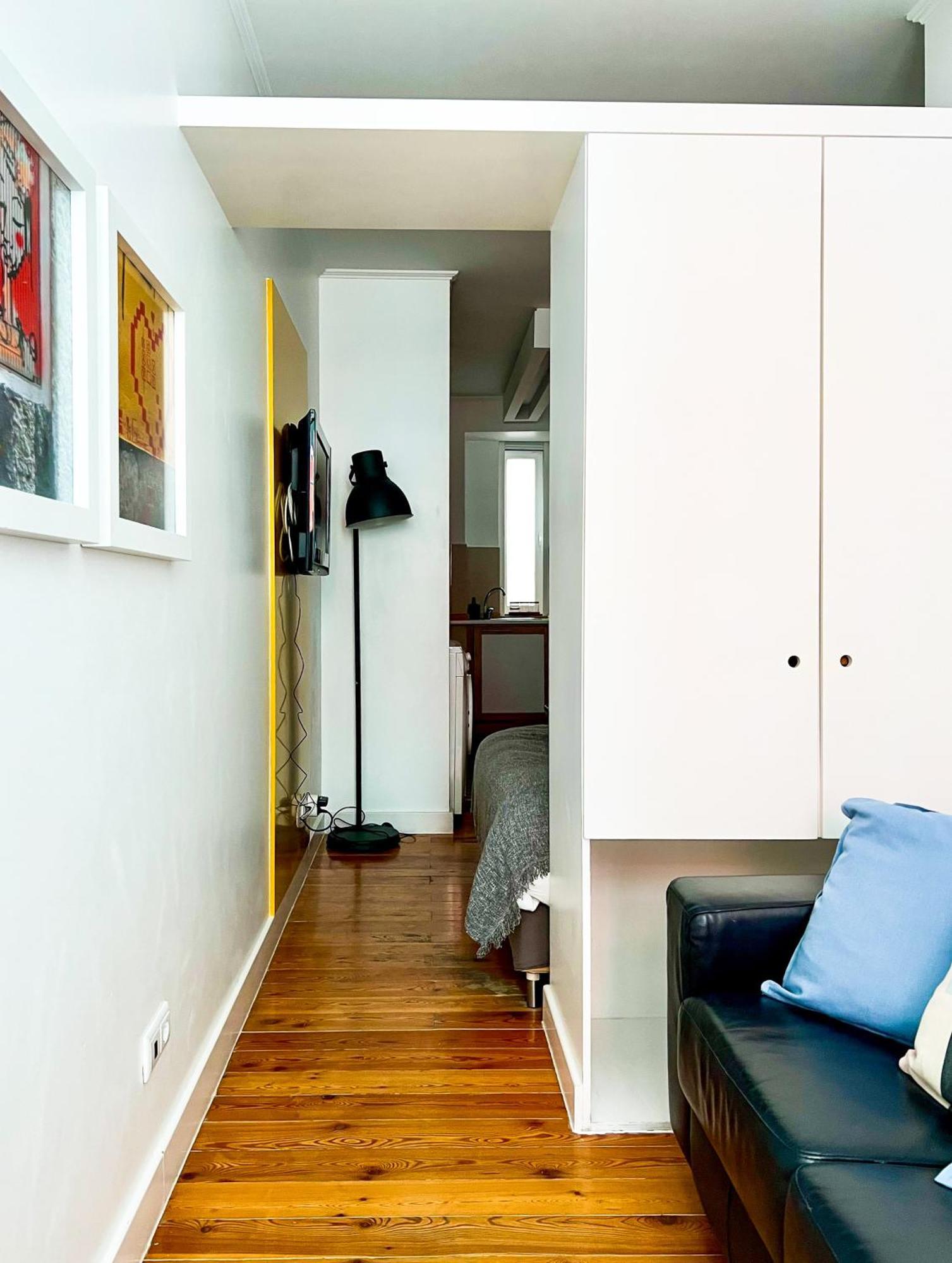 Modern Close To Timeout Market * Lisboa